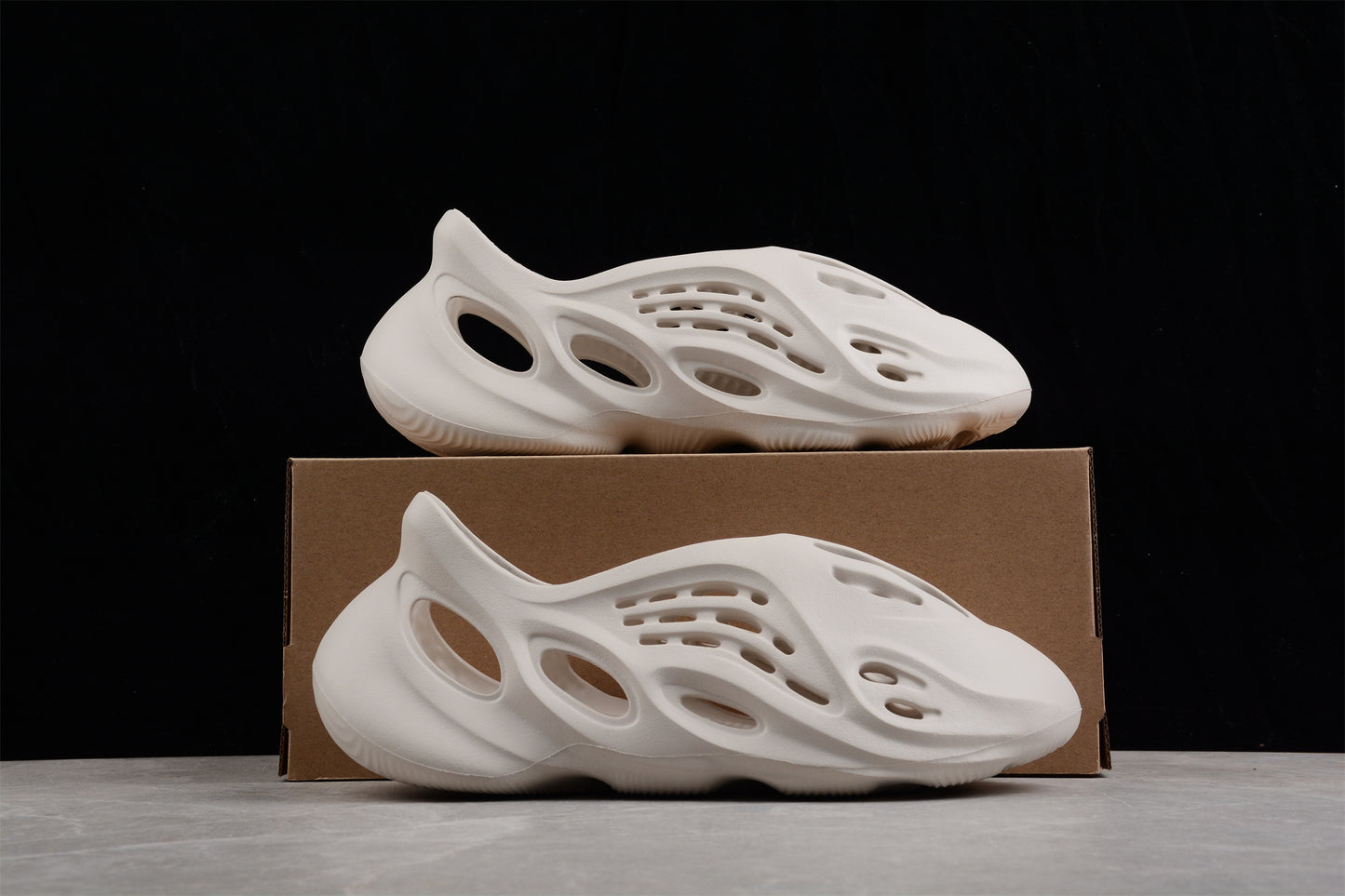 Yeezy foam runner Bone white