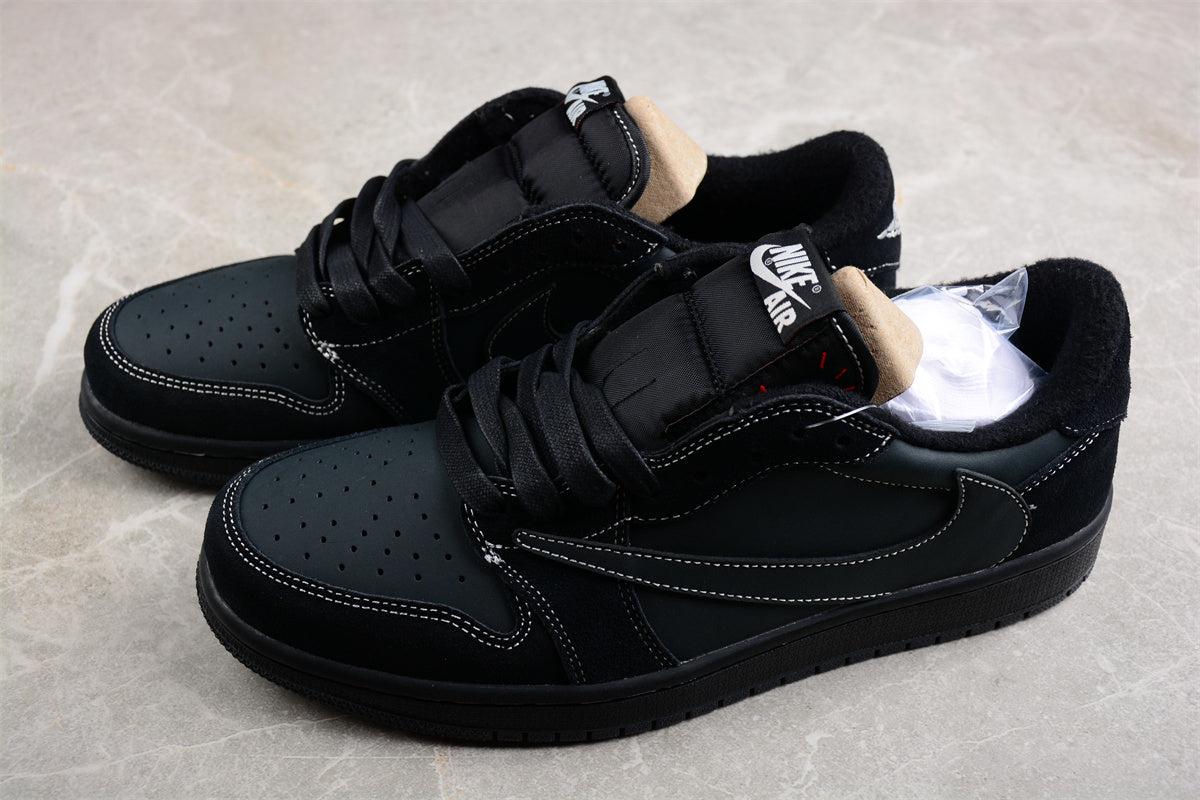 Jordan 1s x travis scott black phantom