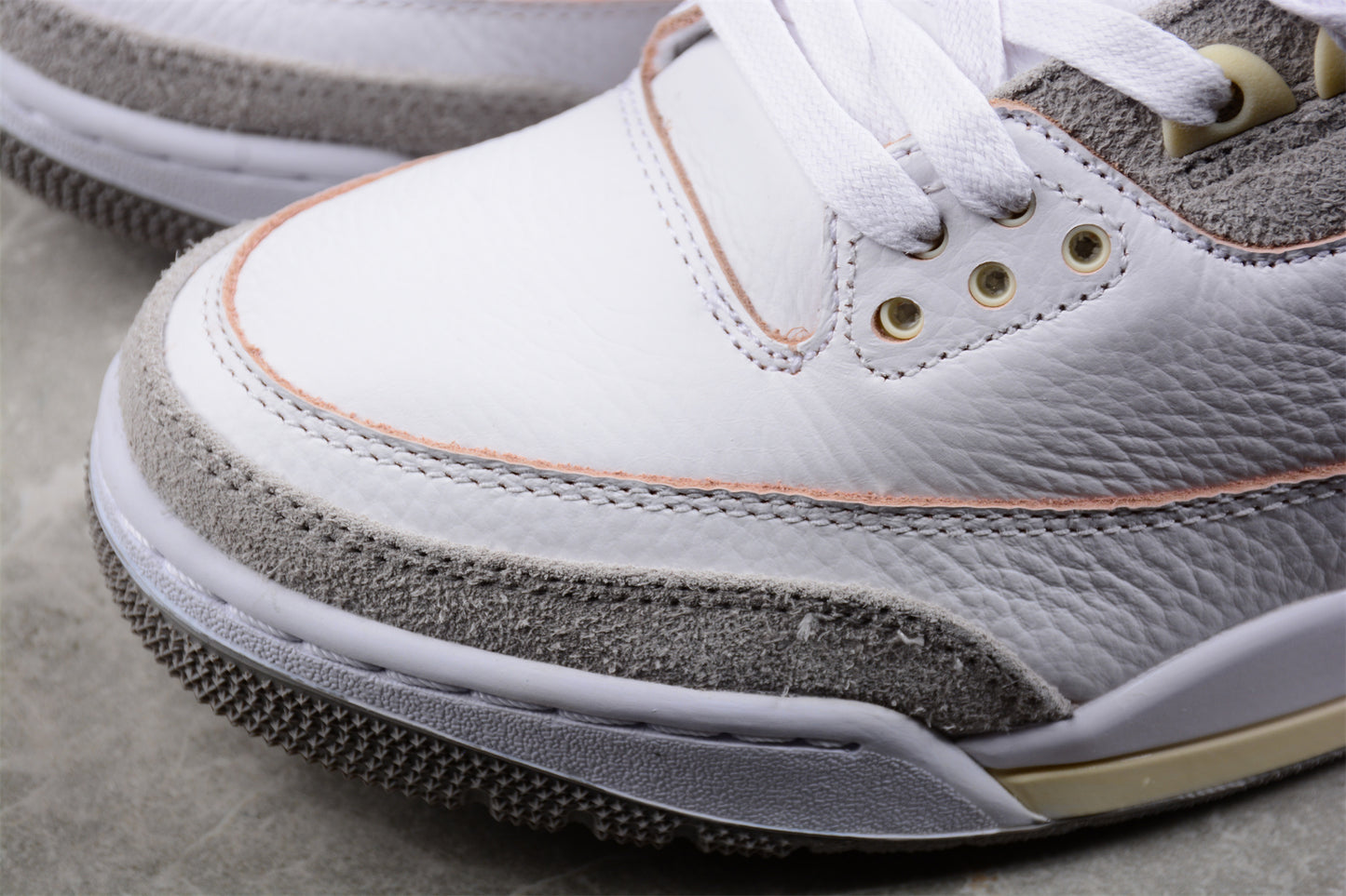Jordan 3s Beige grey