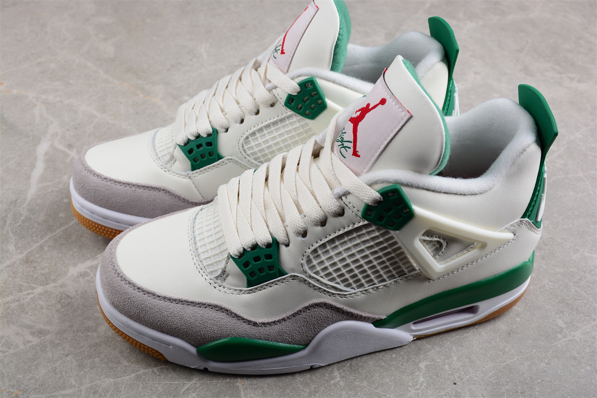 Nike SB x Air Jordan 4 Retro SP 'Pine Green'
