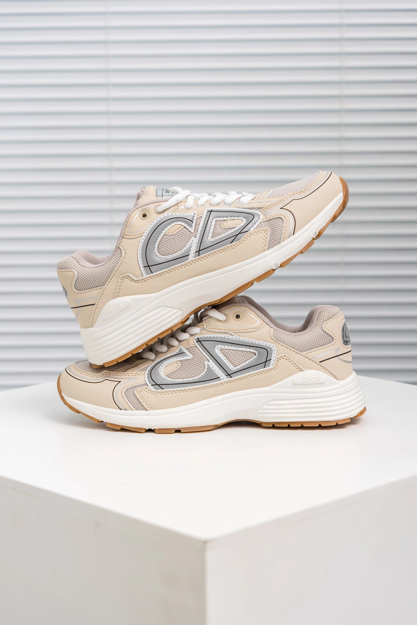 Dior B30 | beige