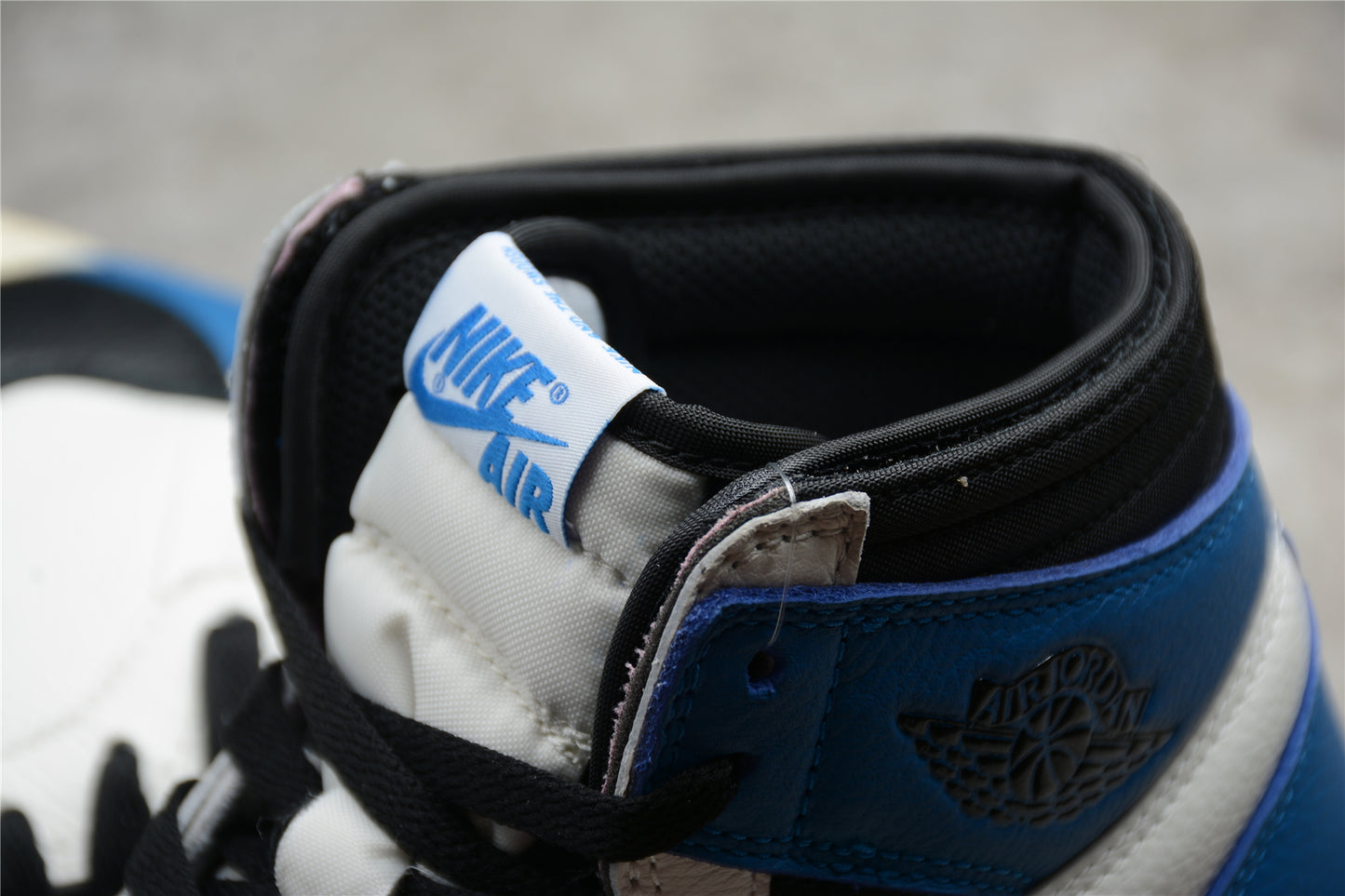 Jordan 1s X fragment X travis scott