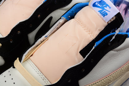 Jordan 1s x travis scott lightning