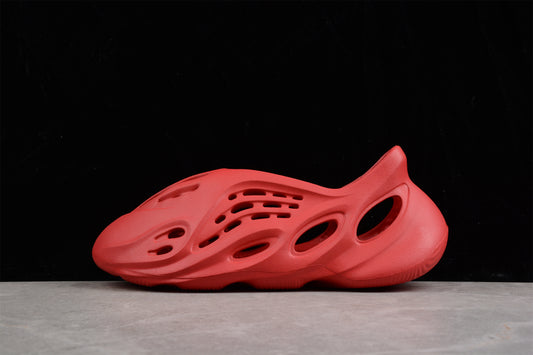 Yeezy foam runners cinnabar red