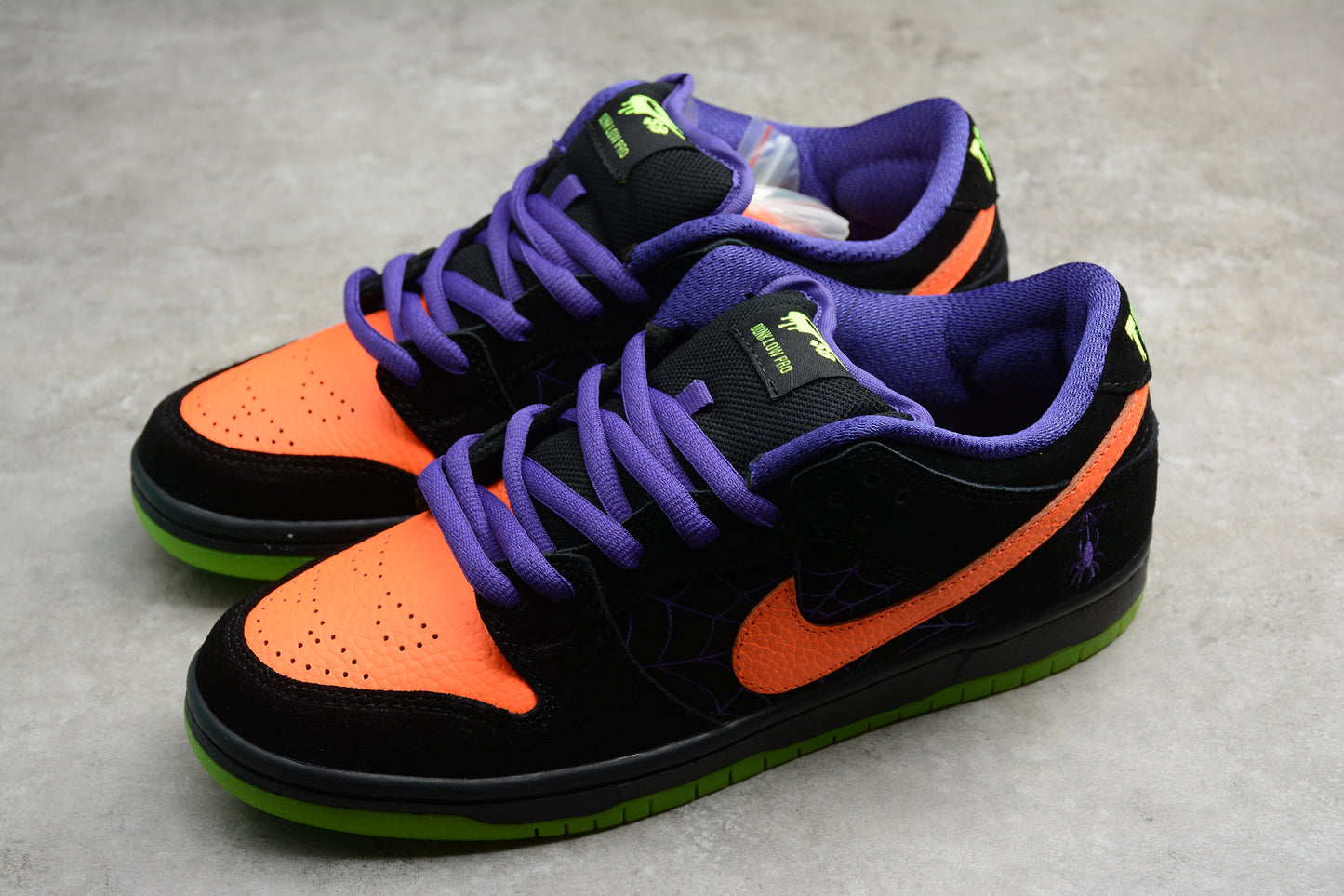 SB Dunks spider black and orange