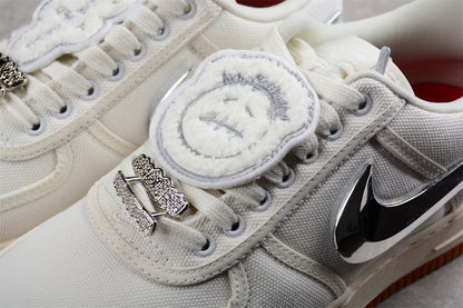 Air forces x travis scott