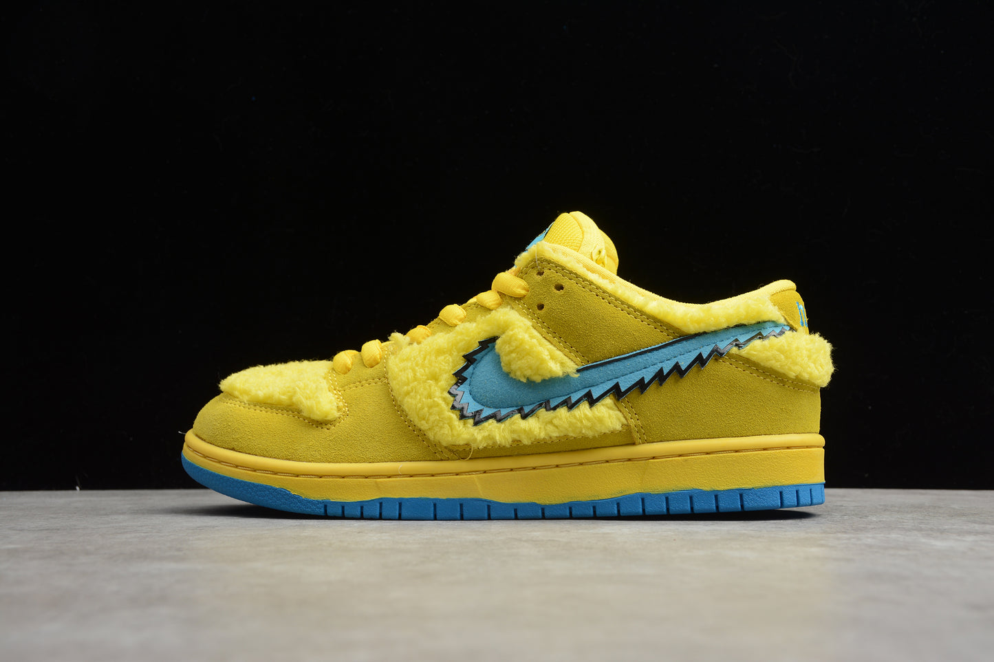 SB Dunks Grateful dead bear yellow