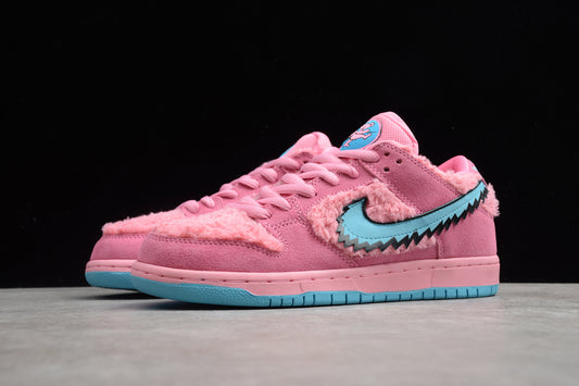 SB Dunks Grateful dead bear pink