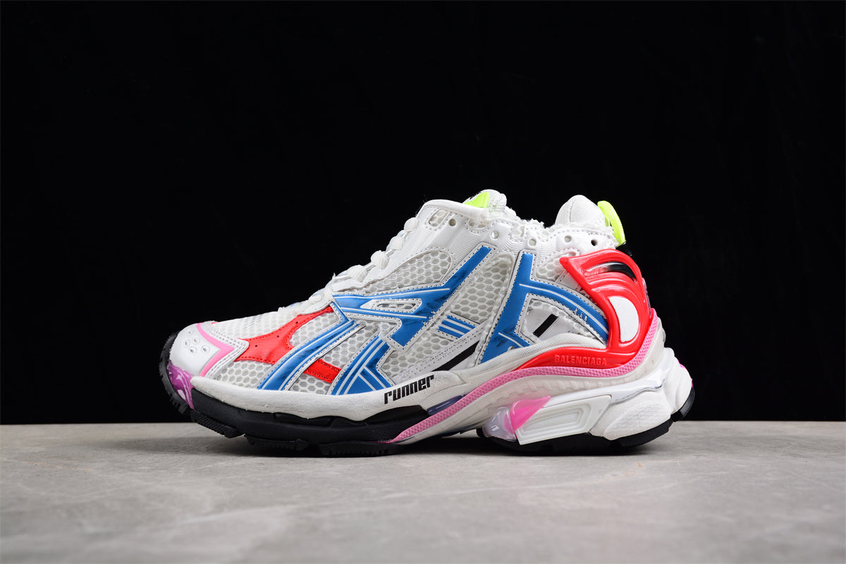 Balenciaga Runner Trainers | White and blue