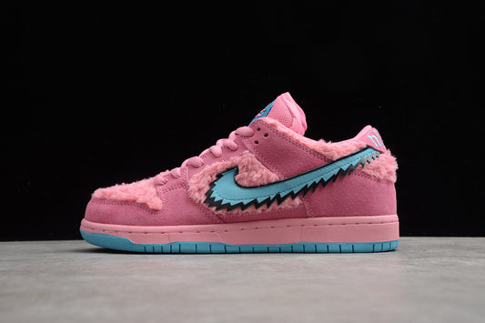 SB Dunks Grateful dead bear pink