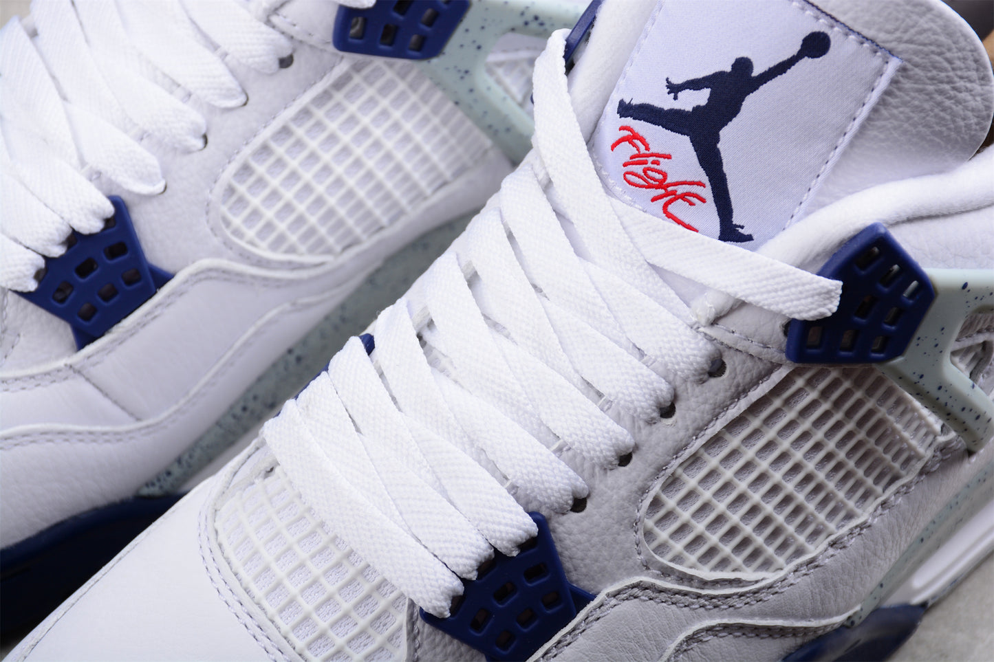 Air Jordan 4 Retro White Midnight Navy