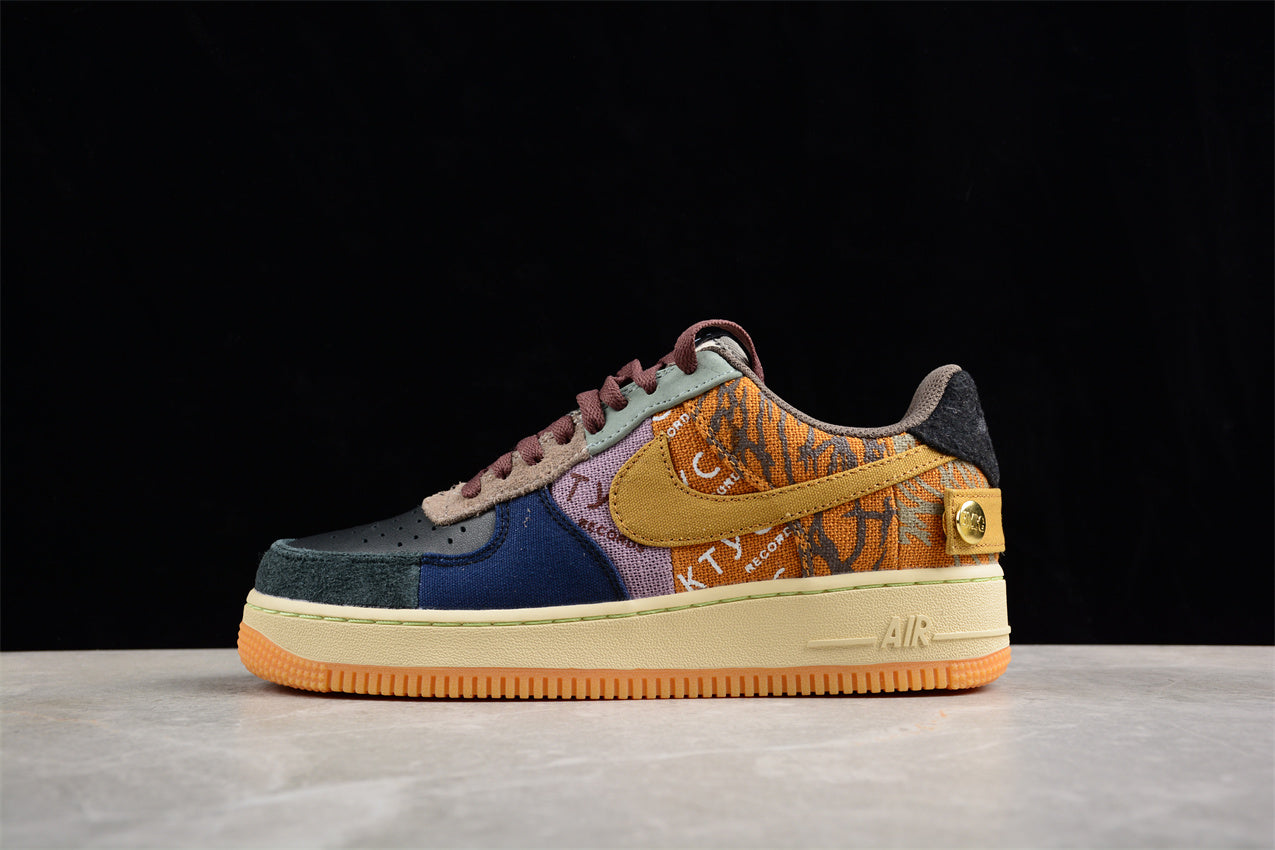 air forces X travis scott