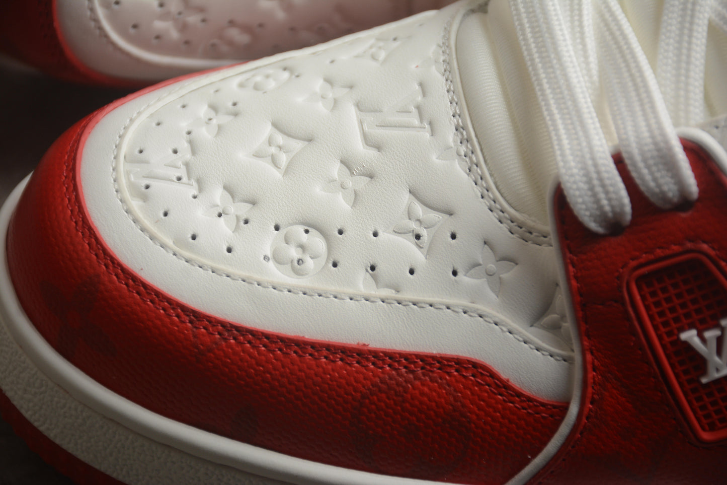 LV Trainers White orange