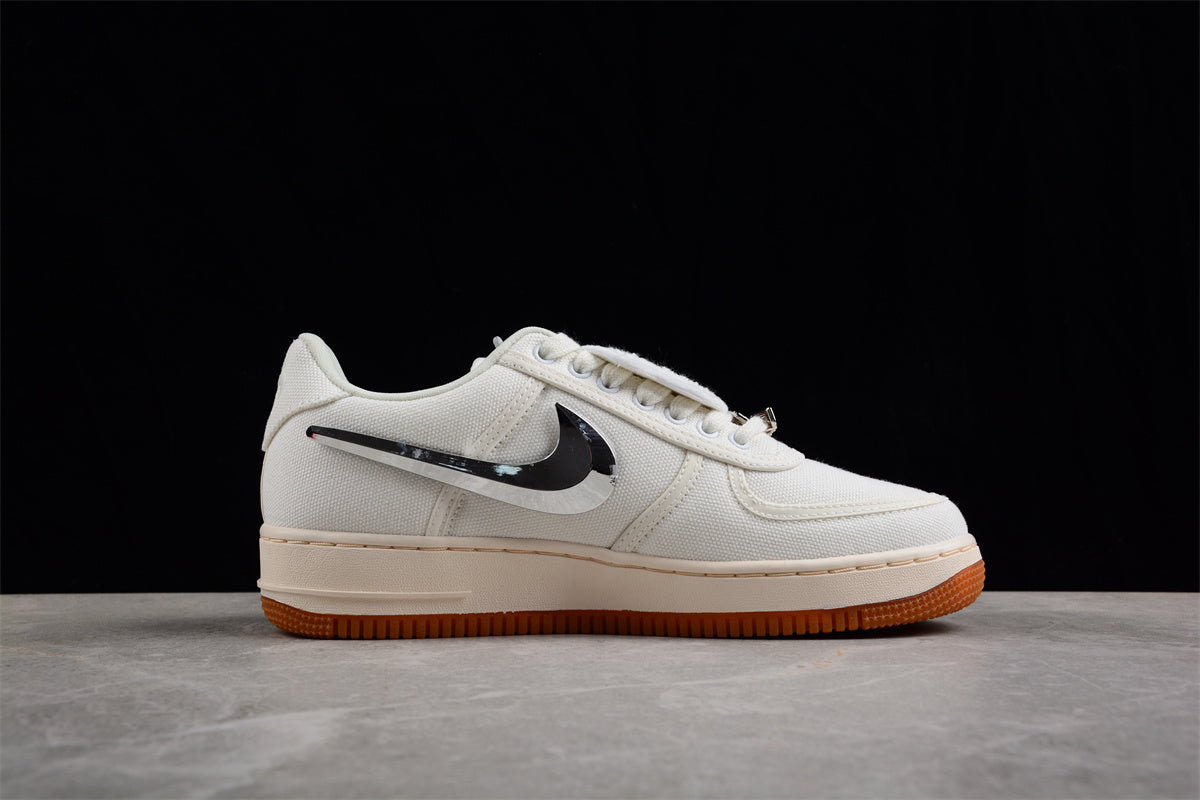 Air forces x travis scott