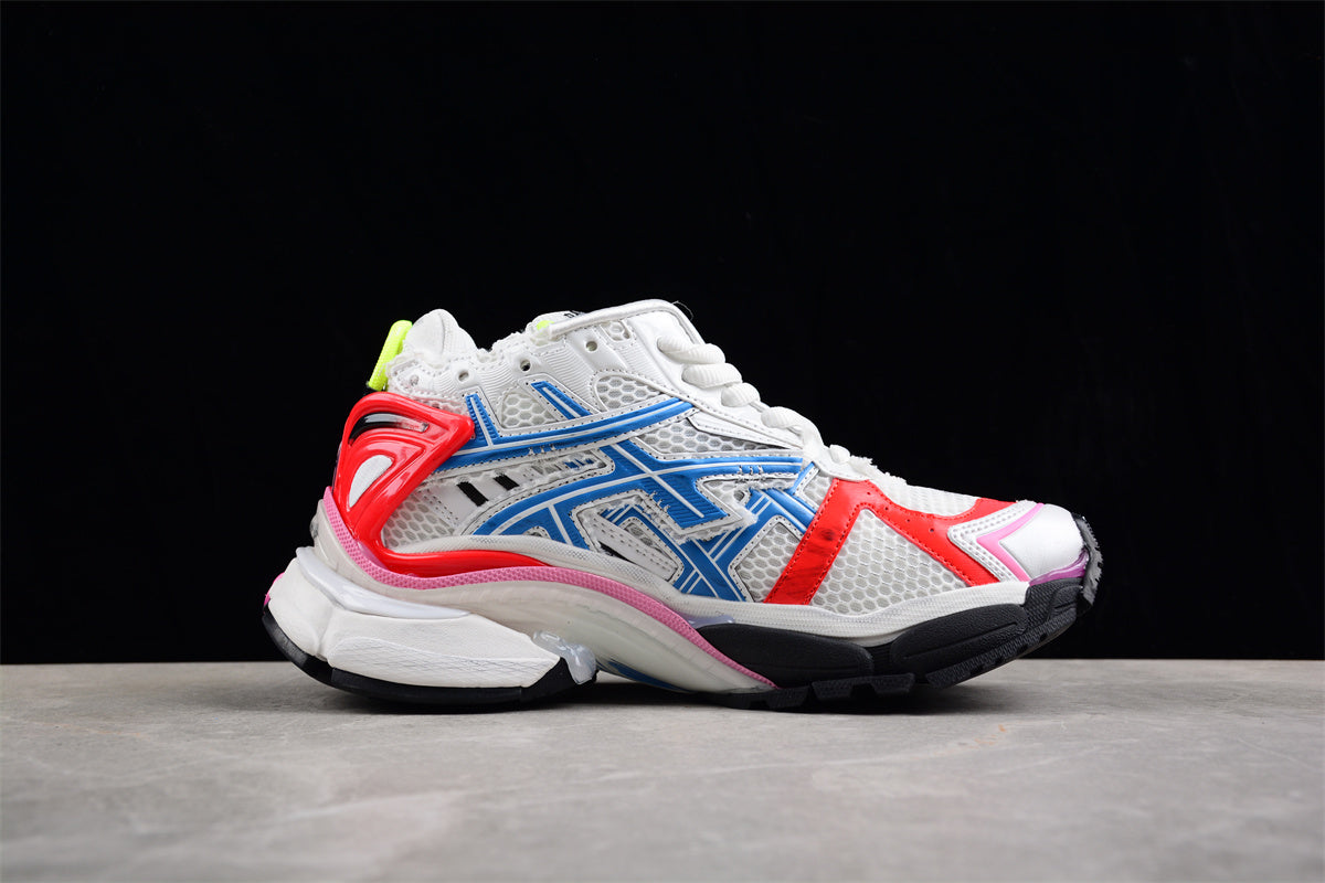 Balenciaga Runner Trainers | White and blue