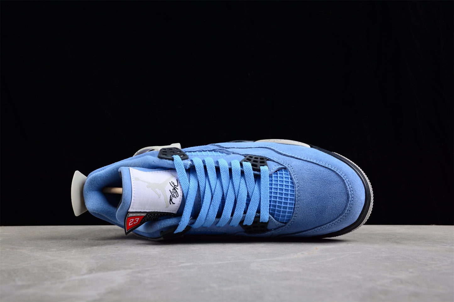 Air Jordan 4 Retro 'University Blue' |