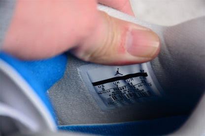 Air Jordan 4 Retro Military Blue