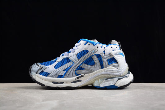 Balenciaga Runner Trainers | Blue and white