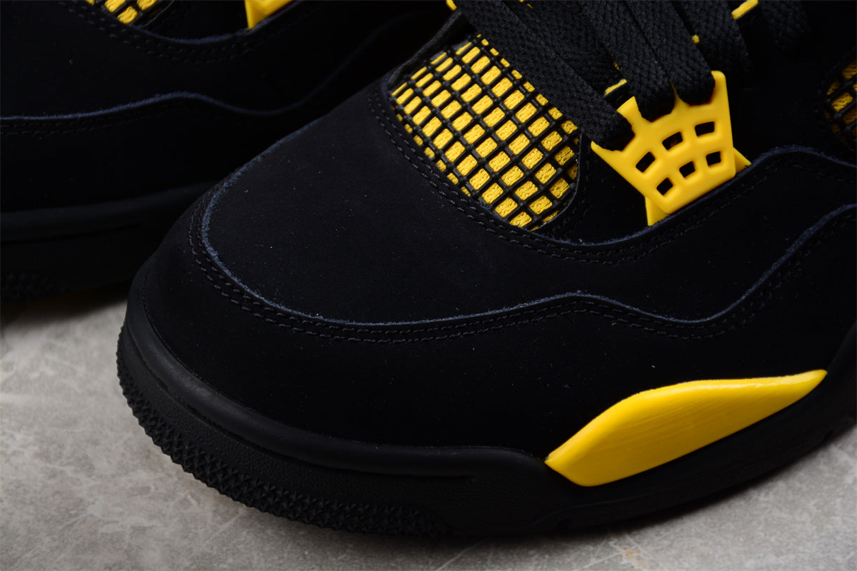 Air Jordan 4 Thunder GS (2023)