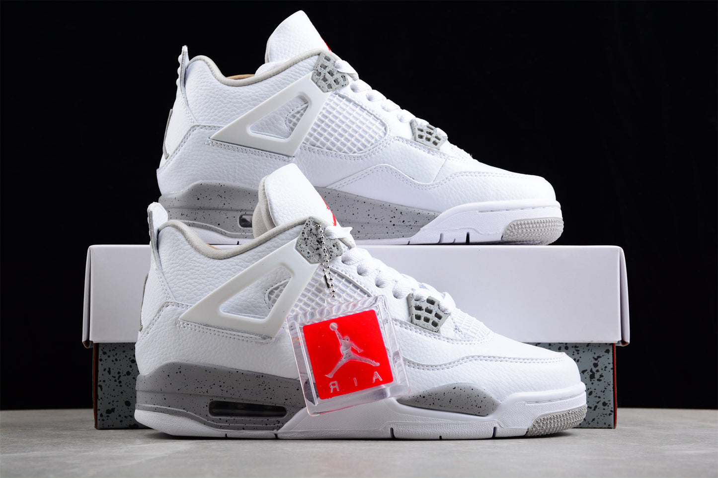 Air Jordan 4 Retro 'White Oreo'
