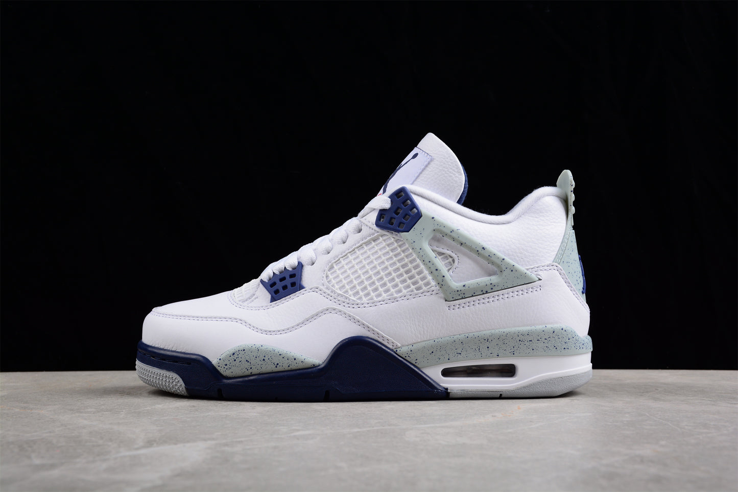 Air Jordan 4 Retro White Midnight Navy