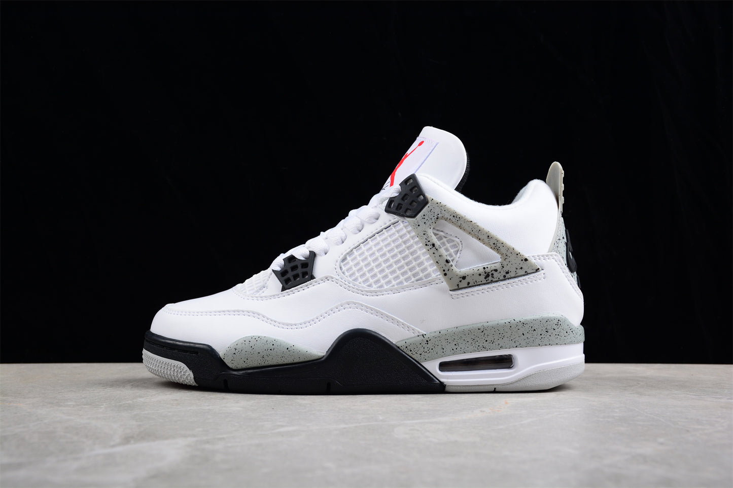 Air Jordan Retro 4 OG 'White Cement'