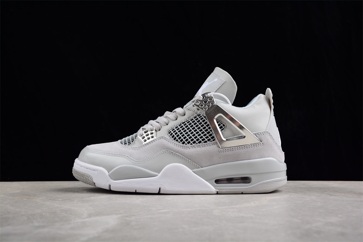 Air Jordan 4 Retro 'Frozen Moments' | Grey