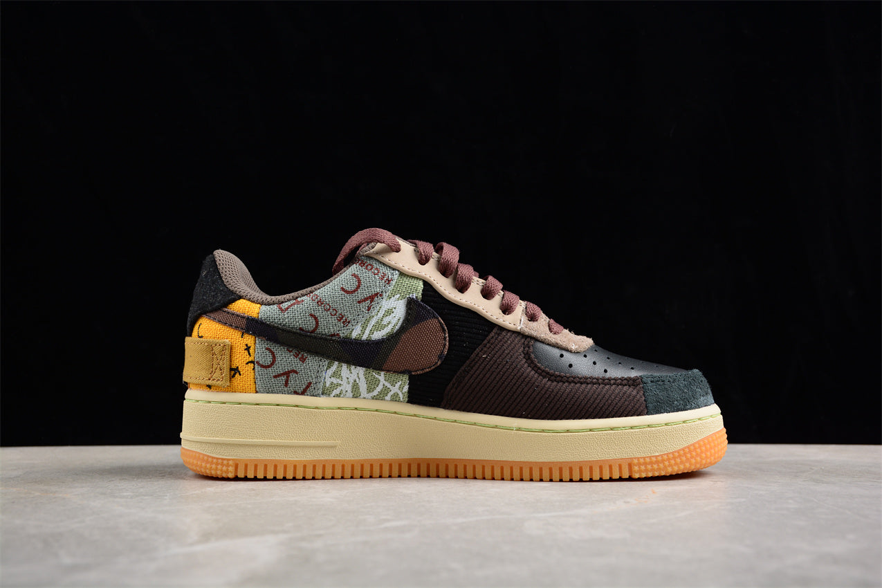 air forces X travis scott