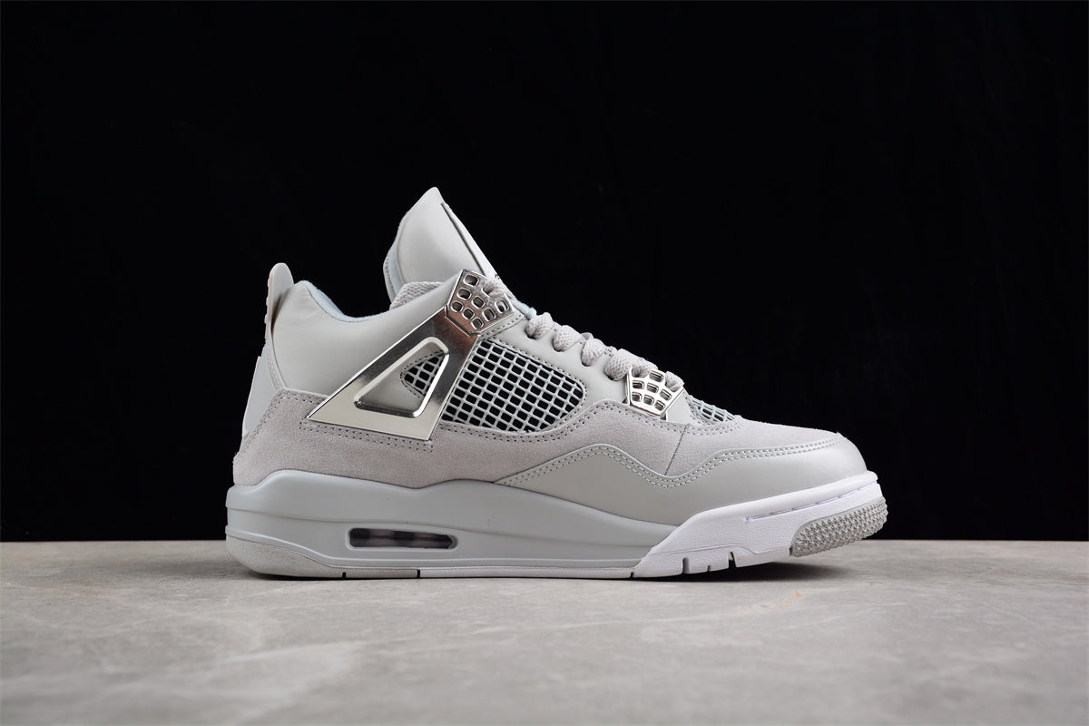 Air Jordan 4 Retro 'Frozen Moments' | Grey