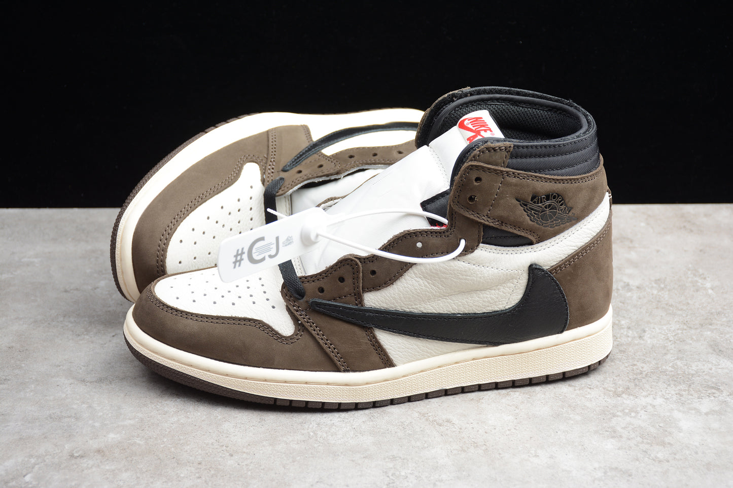 Jordan 1s high x travis scott deep brown