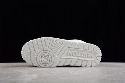 LV Trainers pure white