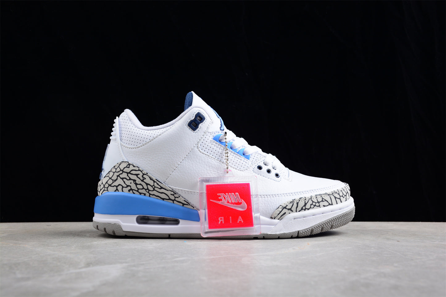 Jordan 3s North Carolina blue