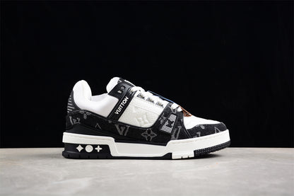 LV Trainers classic black and white