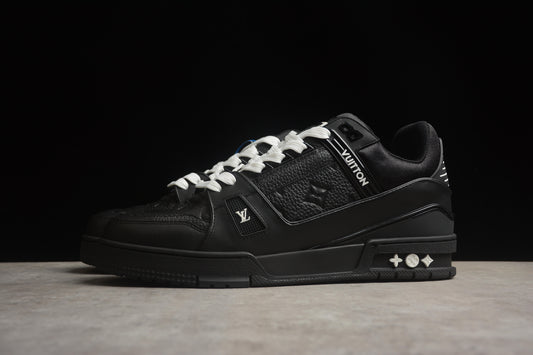 LV Trainers Pure black