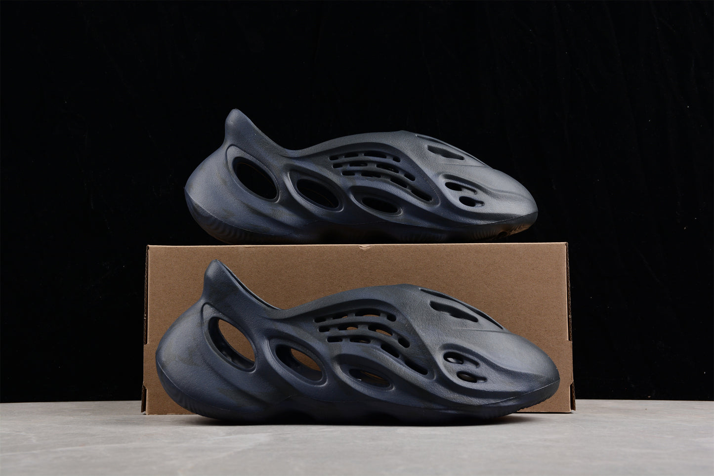 Yeezy foam runners Midnight blue