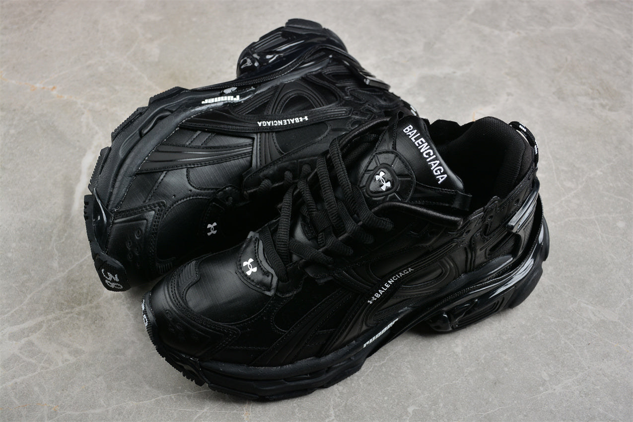 Balenciaga Runner Trainers | 1000 black