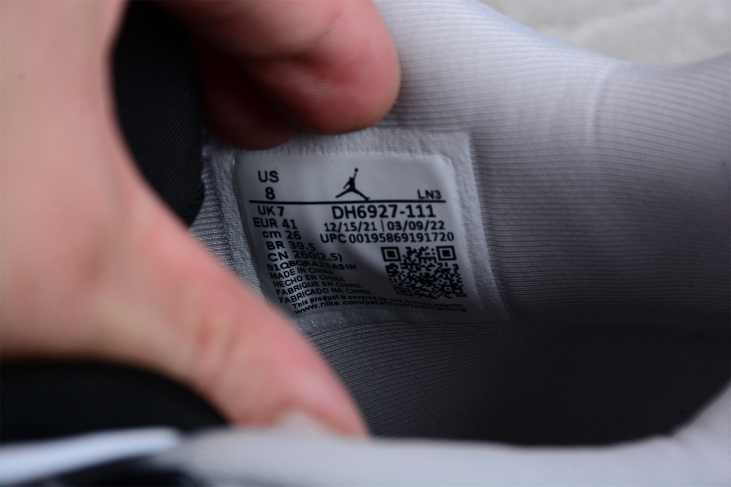 Air Jordan 4 Retro 'Military Black' | White