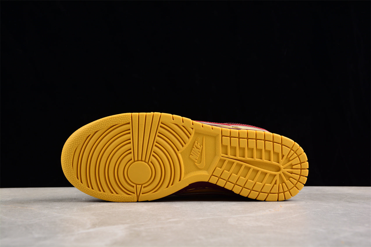 SB Dunks Yellow lobster custom
