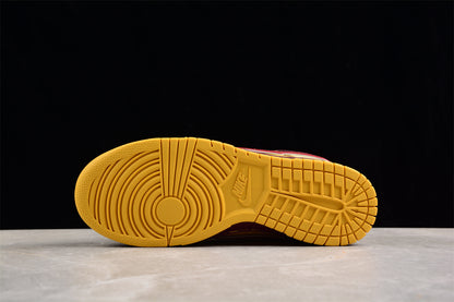 SB Dunks Yellow lobster custom