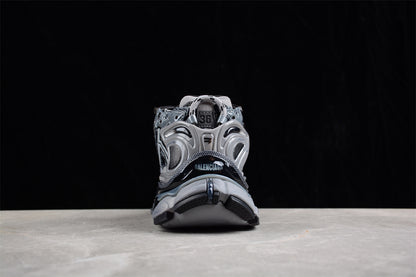 Balenciaga Runner Trainers | Grey black