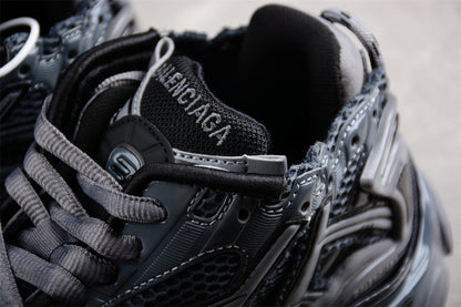 Balenciaga Runner Trainers | Grey black