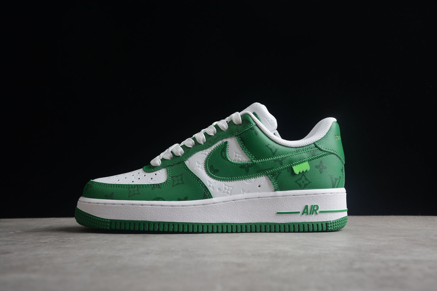 air forces x LV | green