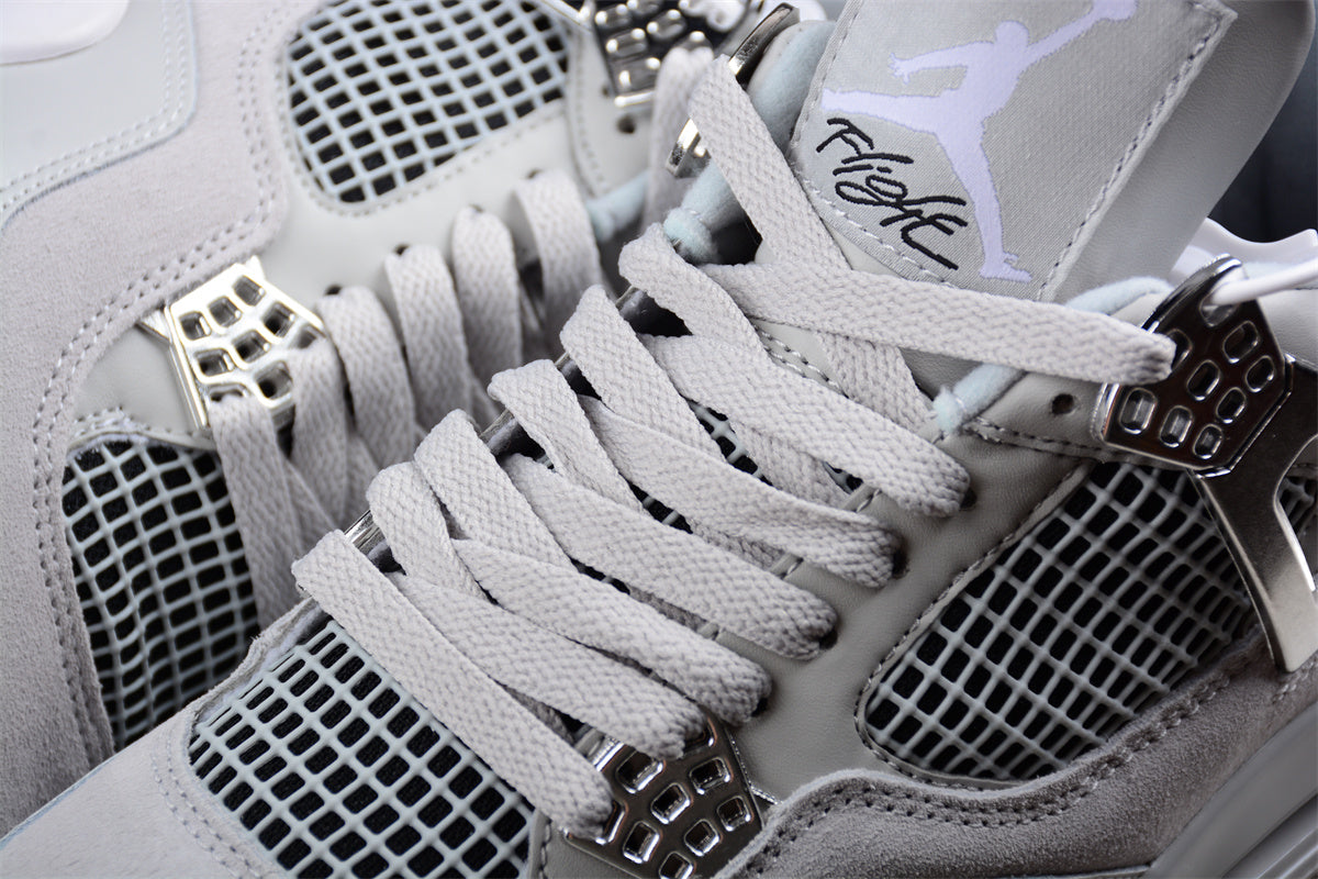 Air Jordan 4 Retro 'Frozen Moments' | Grey