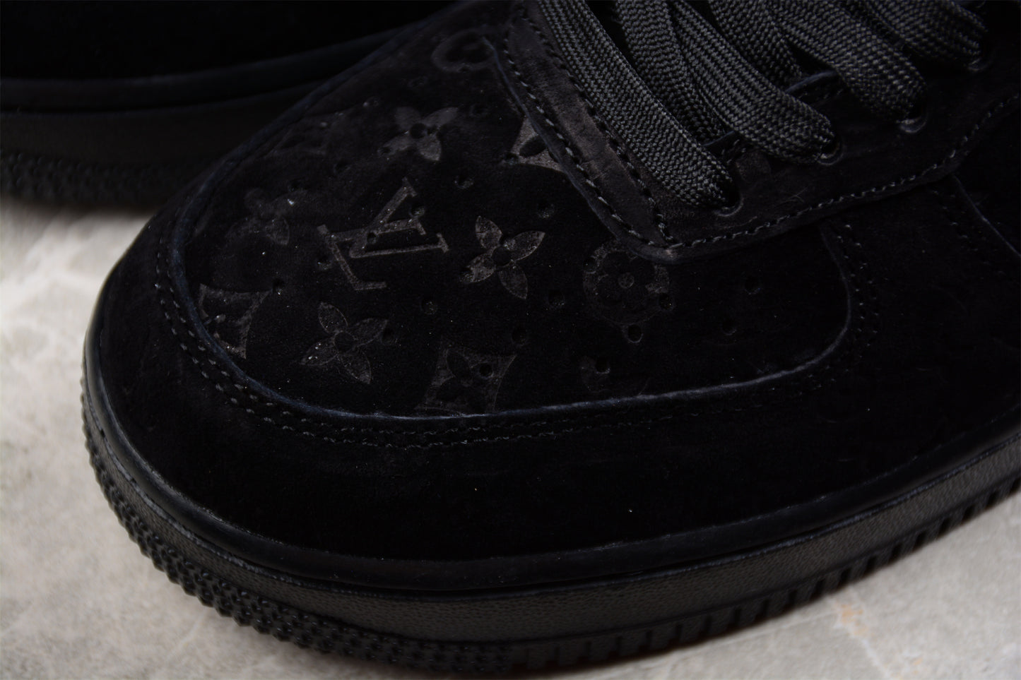 air forces x LV | black custom