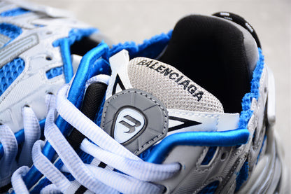 Balenciaga Runner Trainers | Blue and white