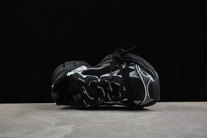 Balenciaga 3xl | black and white