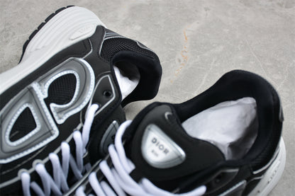 Dior B30 | black and white