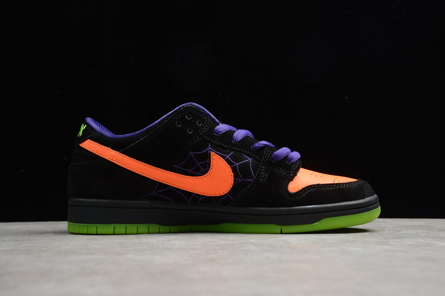 SB Dunks spider black and orange