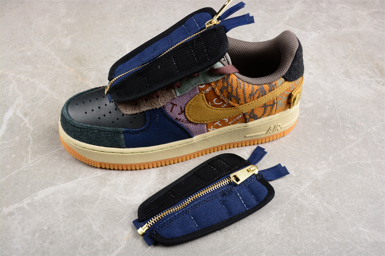 air forces X travis scott