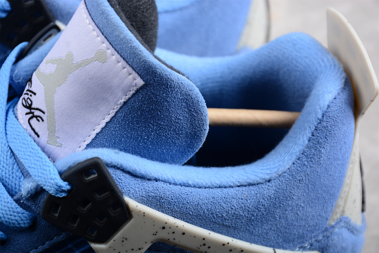 Air Jordan 4 Retro 'University Blue' |